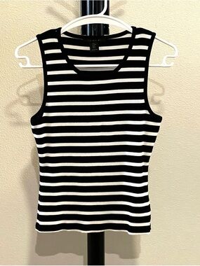 Tahari Striped Black & White Sleeveless Rib Knit Tank Top